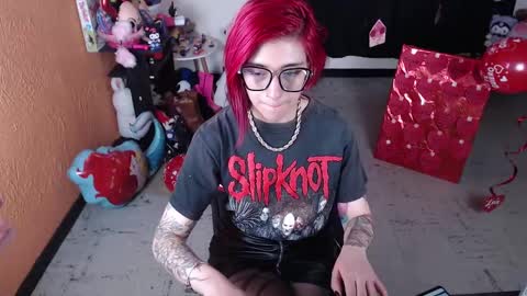 Snapshot of missmia2 chatting on February 18, 6:47 pm Miss Mia online show from February 18, 6:47 pm