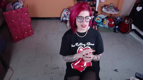 Snapshot of missmia2 chatting on March 9, 4:33 pm Miss Mia online show from March 9, 4:33 pm