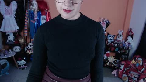 Miss Mia online show from May 5, 11:29 am