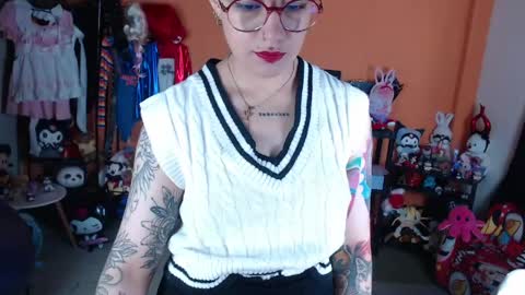 Miss Mia online show from May 13, 1:19 pm