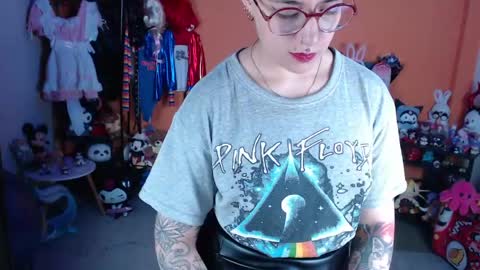 Miss Mia online show from May 18, 10:48 pm