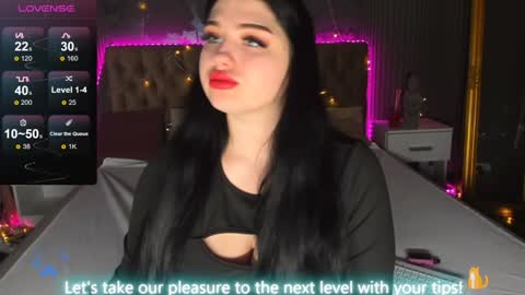 MissMillss online show from December 5, 6:32 am
