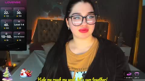 MissMillss online show from December 21, 12:49 pm