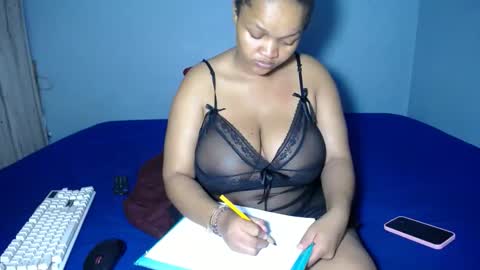 mimmi online show from October 3, 6:38 pm