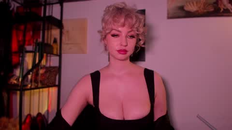   online show from February 3, 11:31 am