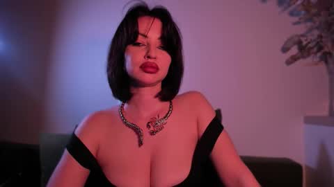   online show from September 27, 6:24 pm