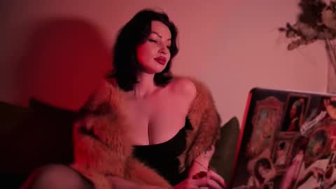   online show from October 26, 12:33 pm