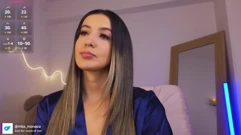 Snapshot of missmonaco chatting on June 3, 3:20 am Emma Rivera online show from June 3, 3:20 am