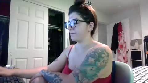 MissMona online show from May 5, 11:29 am