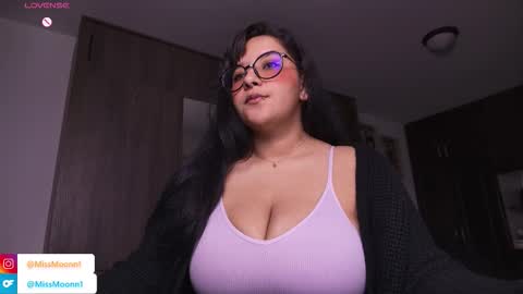 MissMoon online show from November 5, 10:54 pm