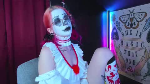 Snapshot of missnikkivill chatting on October 6, 3:48 am Mistress Nikki Vill online show from October 6, 3:48 am