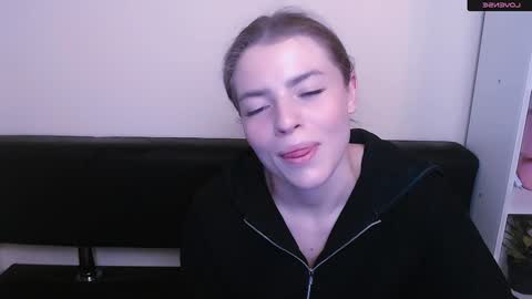 Olivia online show from January 3, 12:08 pm