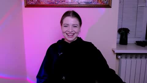 Olivia online show from February 1, 1:09 pm