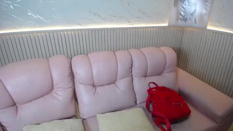 Penelope online show from March 26, 11:38 am