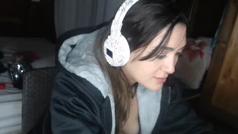 sarah online show from December 25, 11:20 pm