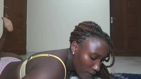 pretty gal online show from November 15, 10:15 pm