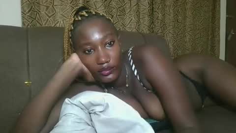 pretty gal online show from March 11, 6:47 pm