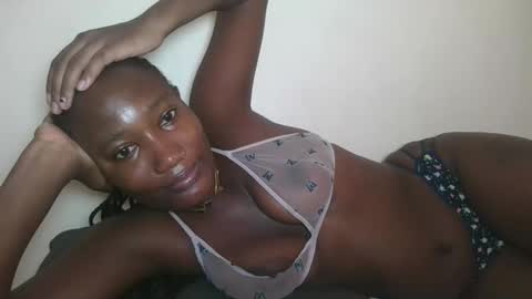 pretty gal online show from May 11, 11:05 am