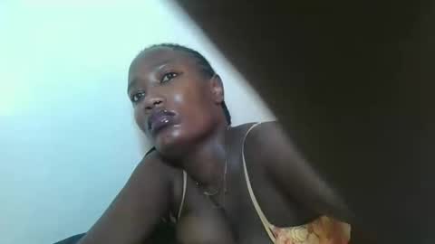 pretty gal online show from May 12, 10:23 am