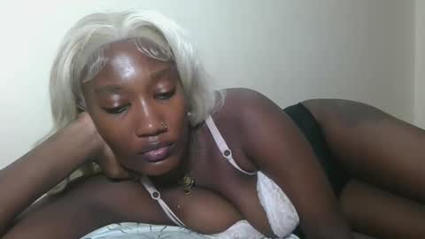 pretty gal online show from May 18, 4:46 pm