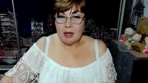 Snapshot of missritabella chatting on April 1, 5:21 pm Rita online show from April 1, 5:21 pm