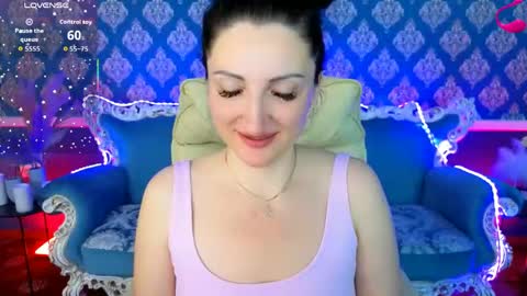 missrossi online show from May 18, 4:07 am