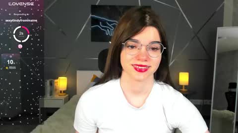 misss_evelyne online show from January 19, 1:31 am