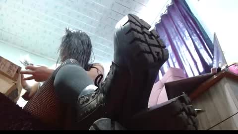 TELL ME MISS online show from October 7, 4:04 pm