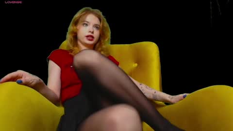Snapshot of missslola chatting on April 20, 4:10 pm Misss Lola Angel online show from April 20, 4:10 pm