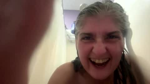 Snapshot of missspooky chatting on October 2, 11:17 am Miss Spooky Silverstacker online show from October 2, 11:17 am