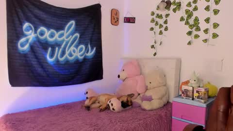 Snapshot of misstexass_ chatting on February 20, 4:29 pm Natalie Texass indepedent model online show from February 20, 4:29 pm