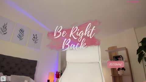 Fernanda Davila online show from February 11, 5:37 am