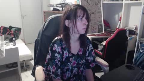 missthon online show from February 21, 2:51 pm