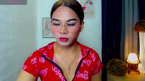 Snapshot of misstrishontop chatting on February 10, 9:25 am misstrishontop online show from February 10, 9:25 am