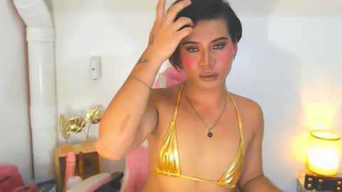 Snapshot of misstrishontop chatting on September 15, 11:10 am misstrishontop online show from September 15, 11:10 am