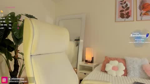 Snapshot of missvaleriaa chatting on September 30, 12:54 pm Valeria Davila online show from September 30, 12:54 pm