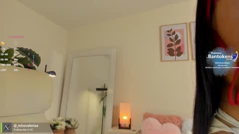 Snapshot of missvaleriaa chatting on October 3, 12:57 pm Valeria Davila online show from October 3, 12:57 pm