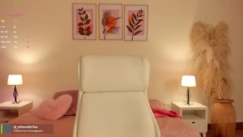 Snapshot of missvaleriaa chatting on February 10, 12:53 pm Valeria Davila online show from February 10, 12:53 pm