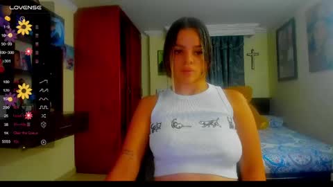 missvalery1 online show from May 14, 11:22 pm