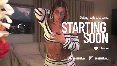 Snapshot of missvalery_1 chatting on May 13, 8:23 am OF online show from May 13, 8:23 am