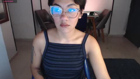 Snapshot of missvenuss chatting on January 15, 3:43 am IG MISSVENUSS1 online show from January 15, 3:43 am