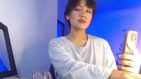 Snapshot of missvenuss chatting on February 2, 2:17 am IG MISSVENUSS1 online show from February 2, 2:17 am