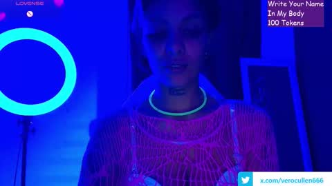Snapshot of missveronicarati chatting on February 15, 1:13 am Veronica Rati online show from February 15, 1:13 am