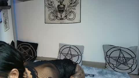 Snapshot of missveronicarati chatting on March 18, 1:53 am Veronica Rati online show from March 18, 1:53 am