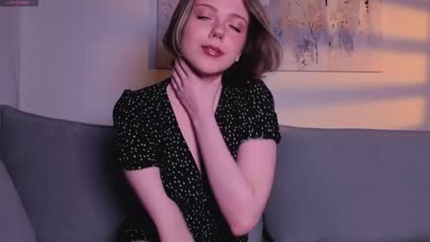 Polly online show from June 5, 9:20 pm