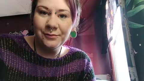 missxmoth444 online show from November 18, 2:32 pm
