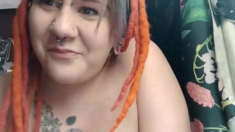 missxmoth444 online show from December 16, 1:54 am