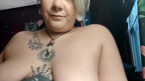 missxmoth444 online show from January 8, 9:28 pm