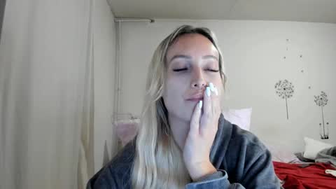 Snapshot of missy_matrix chatting on October 3, 6:38 pm Missy matrix online show from October 3, 6:38 pm