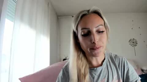 Snapshot of missy_matrix chatting on October 13, 2:50 pm Missy matrix online show from October 13, 2:50 pm